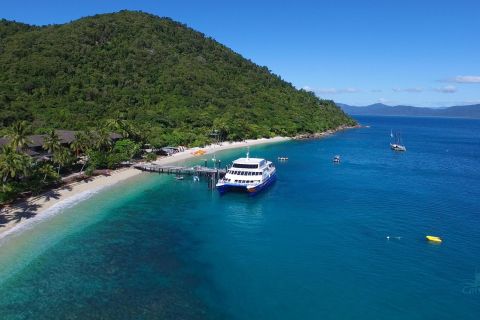 Fitzroy Island: transfer a/r in catamarano da e per Cairns