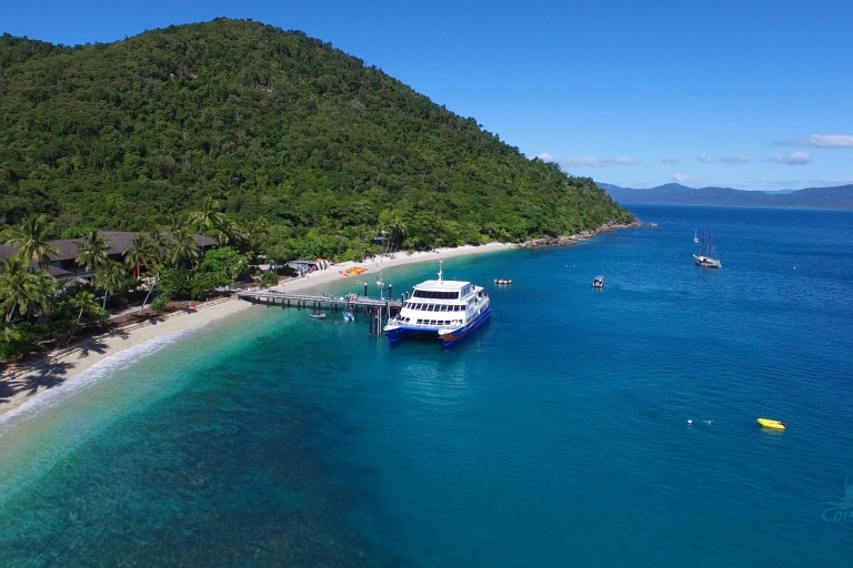 Cairns: Prom na wyspę Fitzroy z nurkowaniem i wycieczką łodziąPakiet całodniowy na wyspie Fitzroy