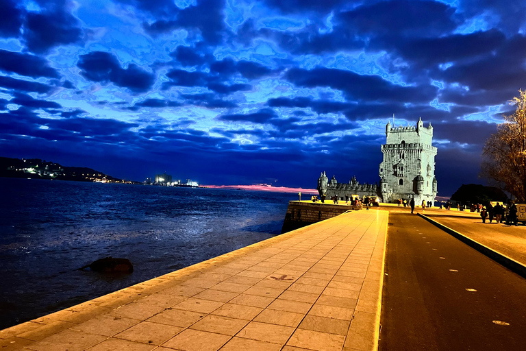 Découvrez l'histoire de Lisbonne à bord d'un tuk-tuk.Visite historique de Lisbonne en tuk-tuk électrique