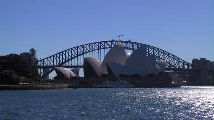 sydney coach tour with bondi beach the rocks and more