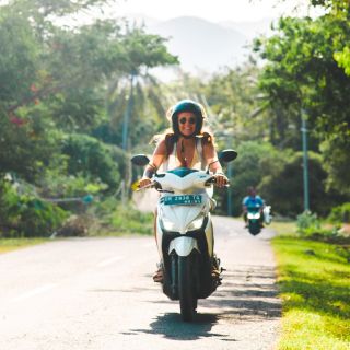 Bali: noleggio scooter o motocicletta con consegna