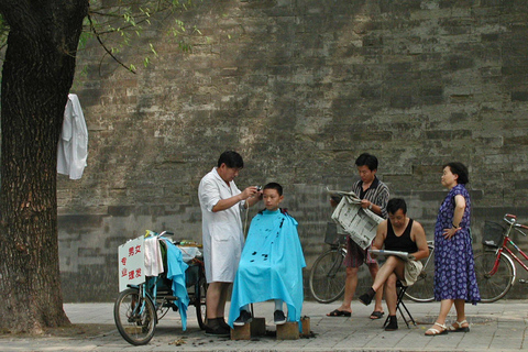 Shanghai: tour in bici classico di un&#039;intera giornata con un pranzo autentico