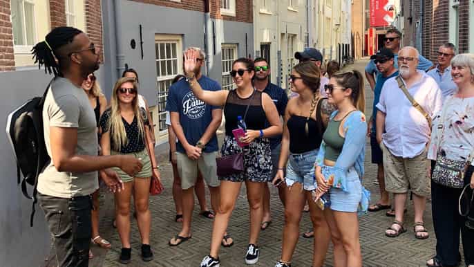 amsterdam red light district game show tour in german