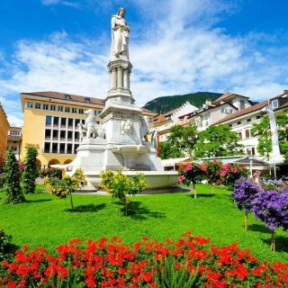 Bolzano: Historical City Center Guided Walking Tour
