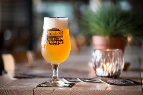 Monnickendam: Brewery Experience with Beer and Food Tasting