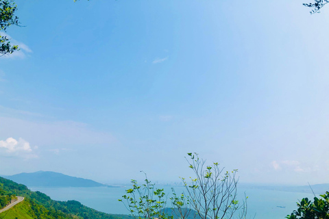 De Hoi An a la Montaña de los Monos de Mármol y el Paso de Hai Van en motoDe Hoi An a la Montaña del Mono de Mármol y el Paso de Hai Van en moto