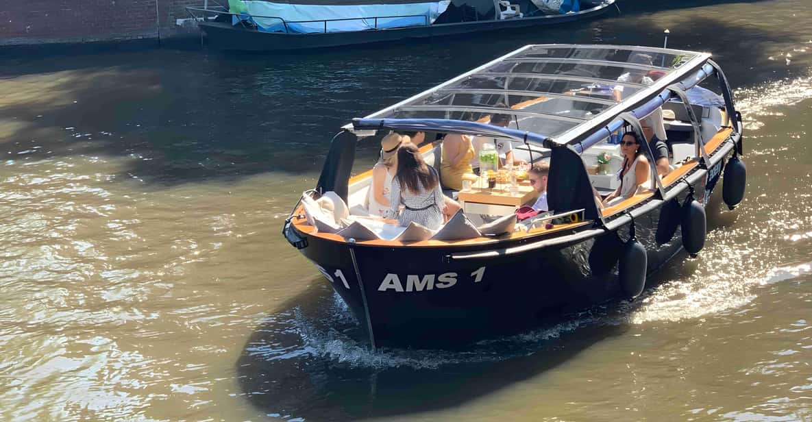 Afbeelding 3 van Rondvaart door Amsterdam met kleine groep, inclusief hapjes/drankjes