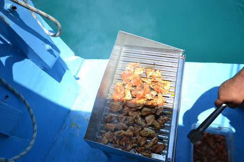 Kalkan: Bootsfahrt zur versunkenen Stadt KekovaAb Kalkan: Bootstour zur versunkenen Stadt Kekova
