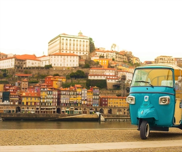 Porto: Guided Tuk Tuk Tour