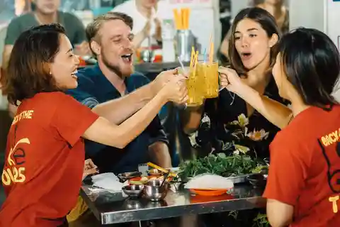 HCMC: il tour gastronomico notturno di Saigon, un assaggio del Vietnam