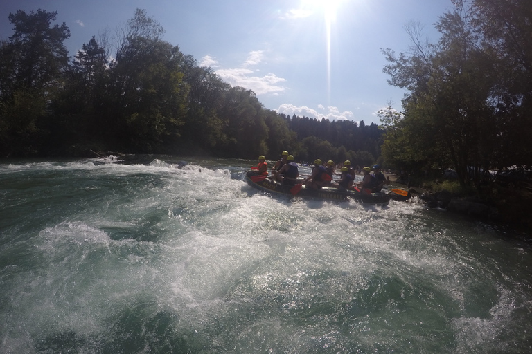 Rafting no rio SavaRafting no rio Sava com 13 KM de comprimento