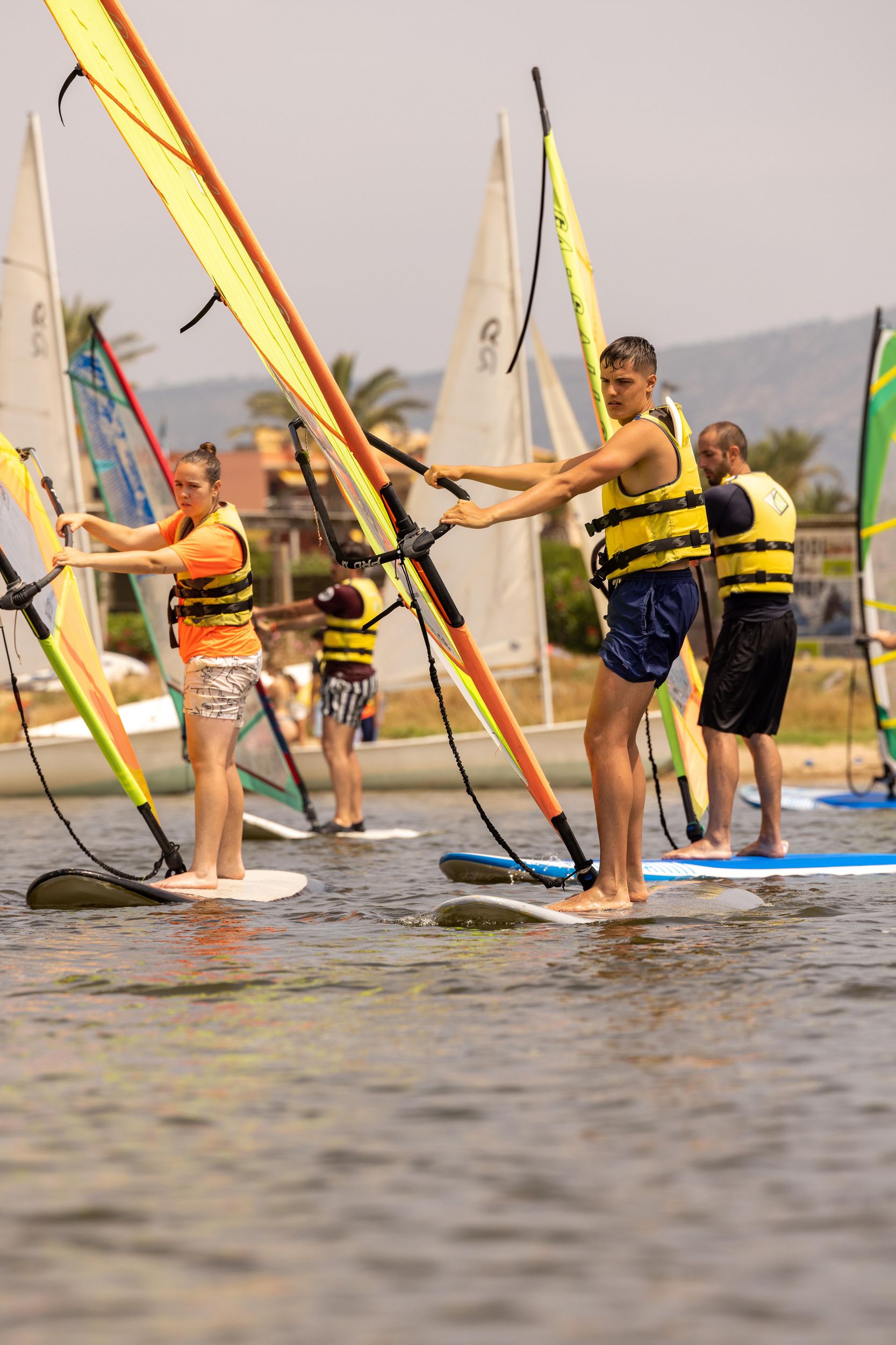 Windsurfen in Empuriabrava: Gruppenunterricht