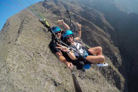 Ténérife: vol biplace en parapente acrobatique