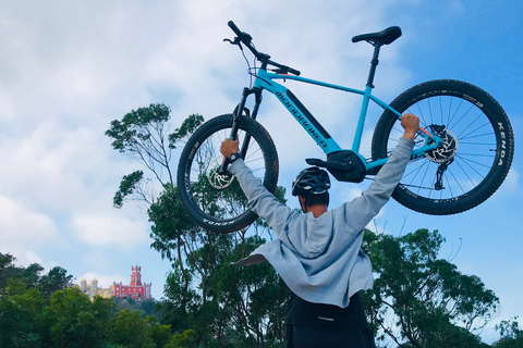 Desde Lisboa: tour en bicicleta por Sintra con almuerzo y 2 atracciones