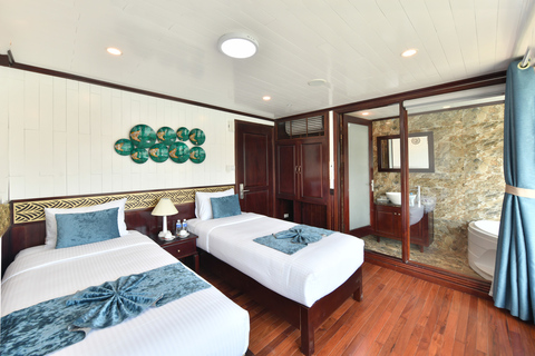 Vanuit Hanoi: 2-daagse Halong Sapphire-cruise en privébalkonDeluxe balkoncabine - tweepersoonsbed/twin - met vervoer