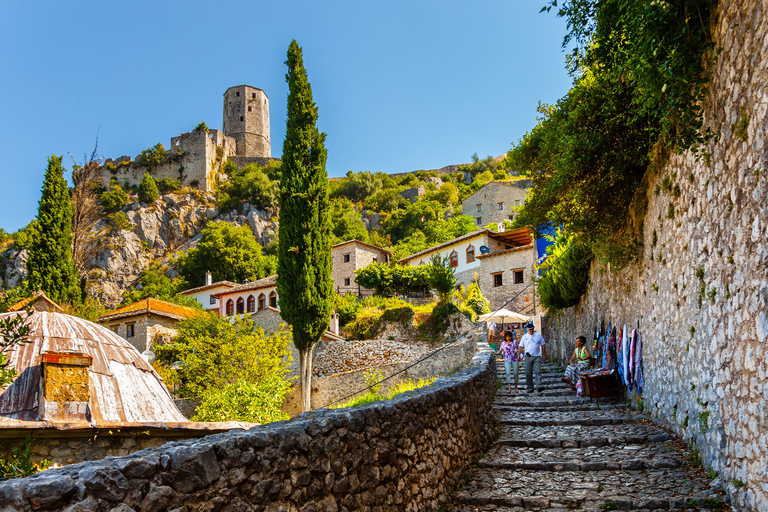 Desde Split y Trogir: Excursión a Mostar con las cascadas de KravicaDesde Trogir: Excursión a Mostar con las cascadas de Kravica