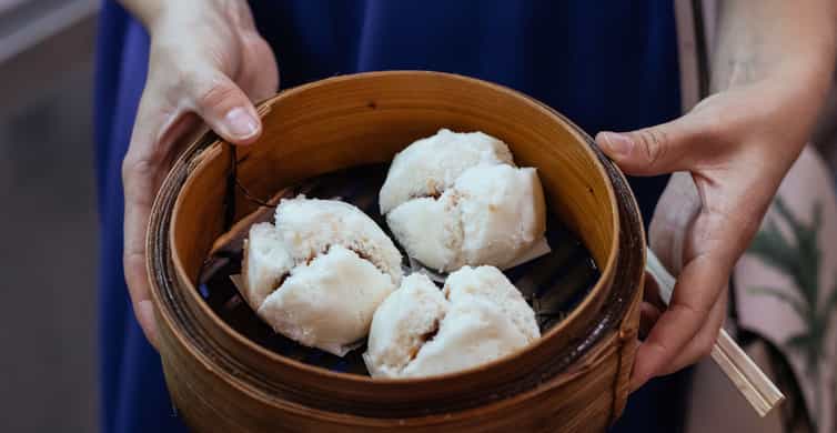 Singapore: Private Food Tour – 10 Tastings with Locals photo 10