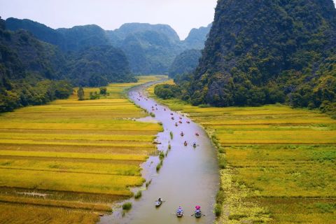 Trang An & Tam Coc: 1-Day Tour with Boat Trip from Hanoi