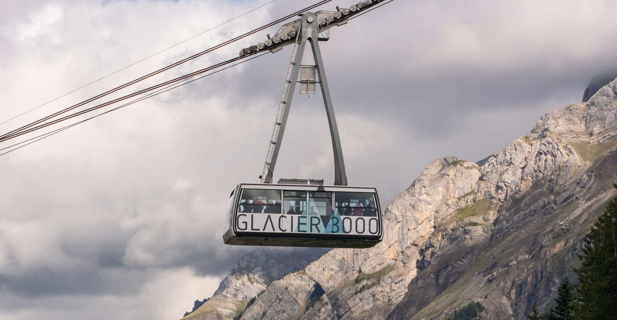 Geneva, Glacier 3000 Experience and Montreux - Housity