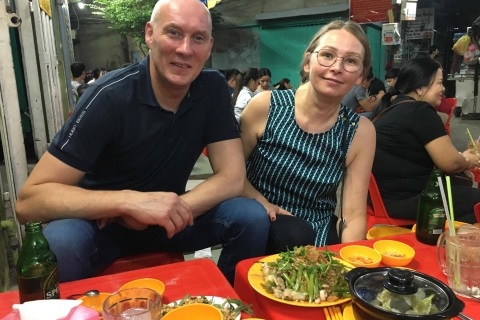 Tour de comida callejera de Saigón con moto
