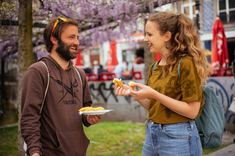 Porto: Private Food Tour – 10 Tastings with Locals