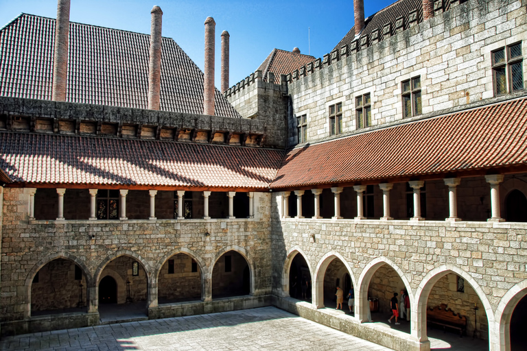 Braga e Guimarães: tour di 1 giorno da Porto con pranzo