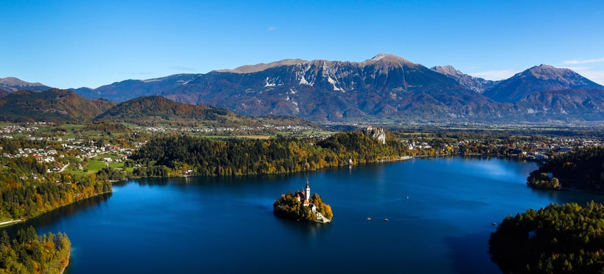 Castelo De Predjama Natureza E Aventura MELHORES De 2024