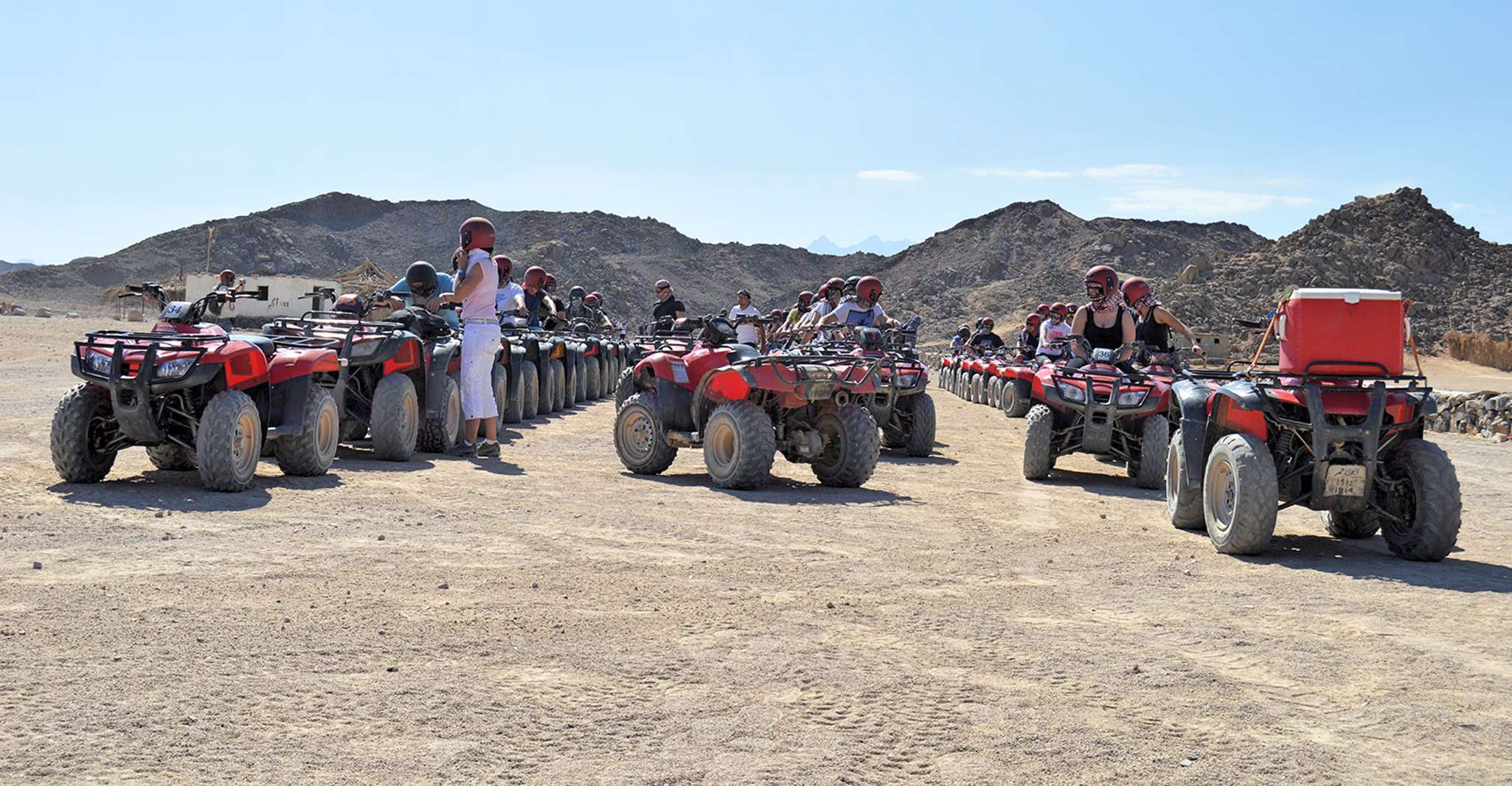 Buranın yakınındaki restoranlar: Dry Canyon Quad Bike Morning Tour - Hizvo