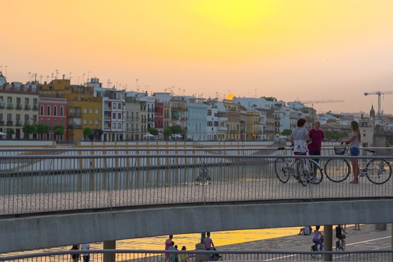 Sevilla: fietstocht van 3 uur bij zonsondergangSevilla: fietstocht van 3 uur bij zonsondergang - Engels