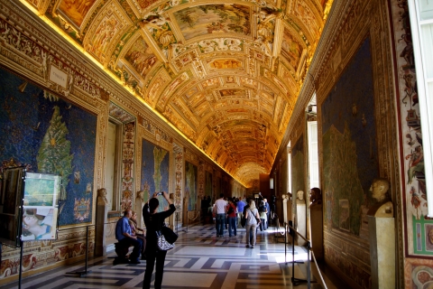 Rom: Vatikanische Museen, Sixtinische Kapelle und PetersdomHalbprivate Tour auf Französisch Max. 10 Personen
