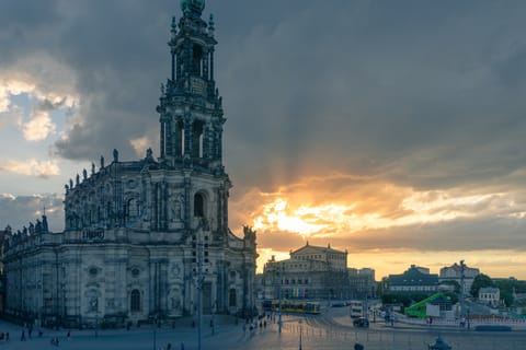 From Berlin: Round-Trip Guided Tour of Dresden