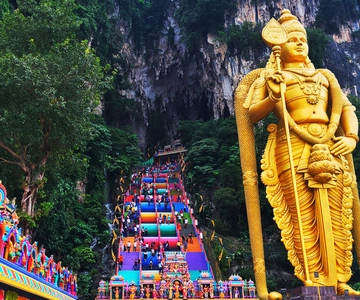 Kuala Lumpur: Batu Caves & Historic Buildings Tour