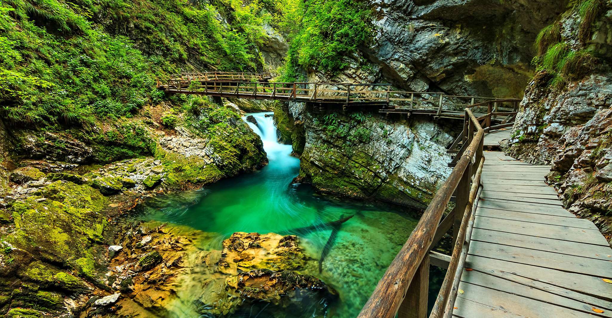 From Ljubljana, Lake Bled and Triglav National Park - Housity