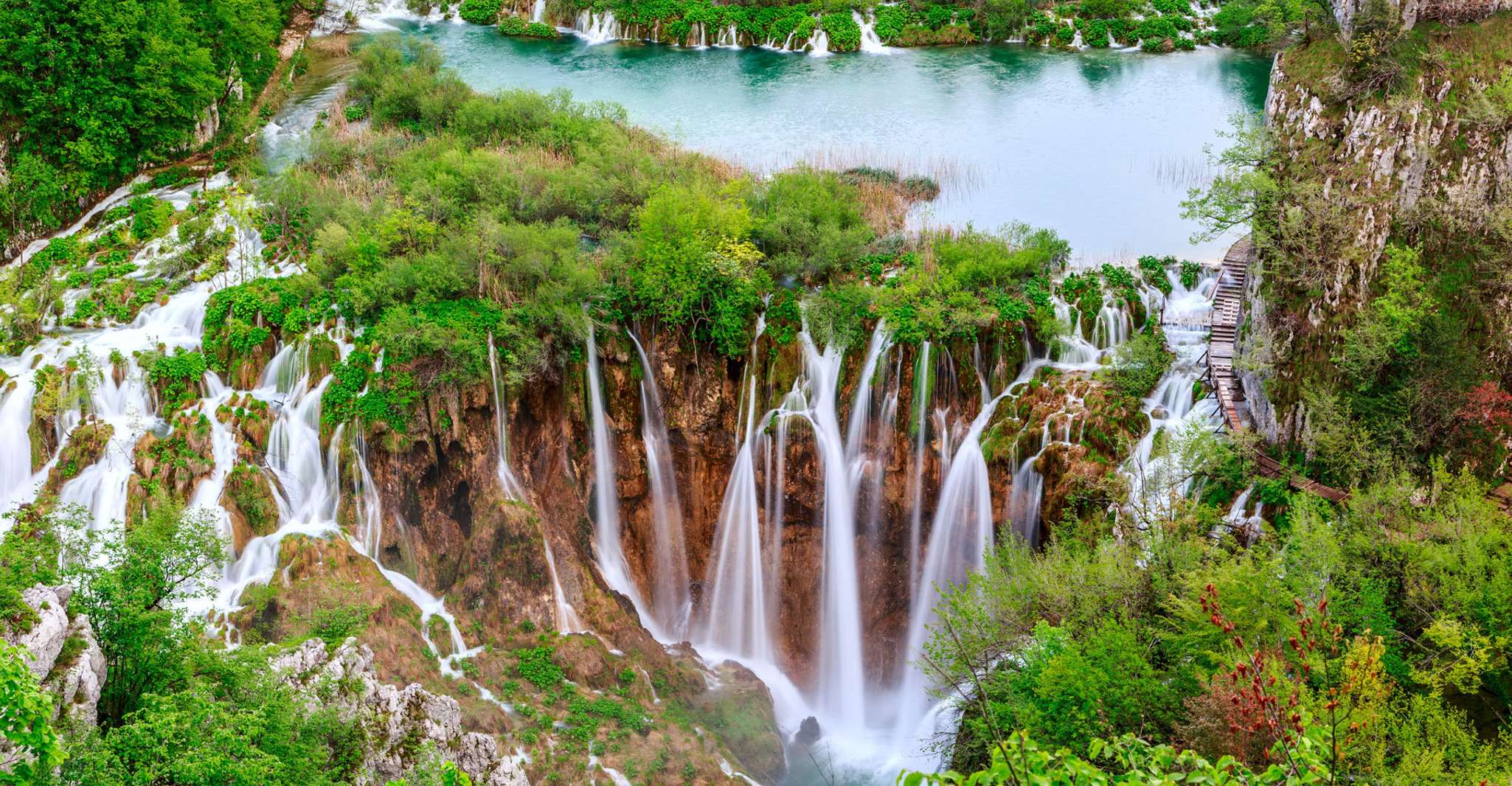 From Split, Plitvice Lakes Guided tour - Housity