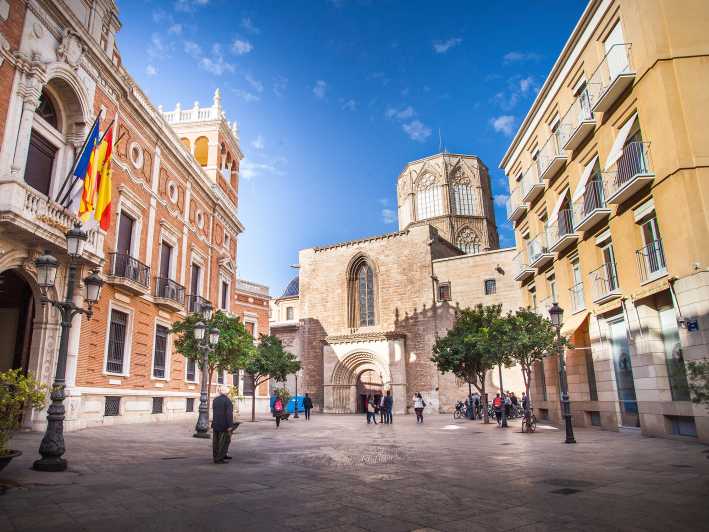 Valencia: Essentials and World Heritages Sites Walking Tour