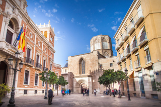 Valencia: Essentials and World Heritages Sites Walking Tour