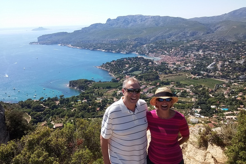 Da Marsiglia: Tour del vino di Bandol/Cassis con punto di vistaMarsiglia: Tour privato guidato del vino