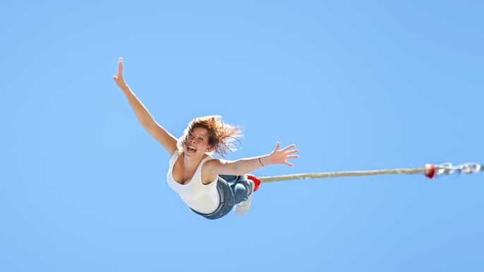 hanmer springs 35meter bungy jump off waiau bridge