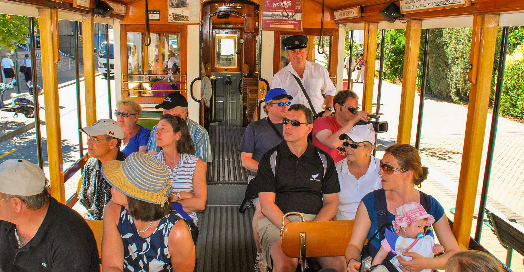 Christchurch, Tram, Punt and Gondola Ride Combo Ticket - Housity