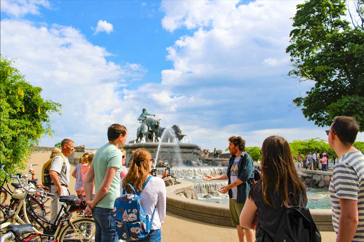 Copenhagen Highlights 3-Hour Bike Tour with Local Guide - Copenhagen: 3 Hour Bike Tour with Guide in English