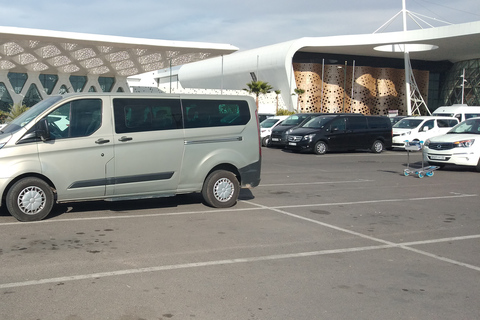 Agadir : Privater Transfer nach Marrakesch Komfort Bequemlichkeit