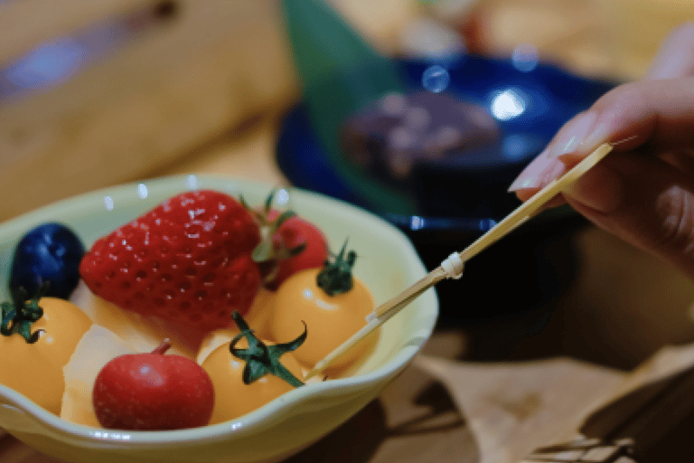 Guangzhou: Traditional Chinese Seasonal Herbal Bath