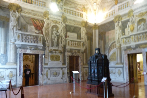 Pitti Palace and Boboli Gardens Private Tour