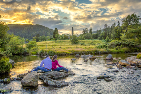 Desde Dublín: excursión a Glendalough, Wicklow y KilkennyGlendalough, Wicklow, Kilkenny y muestra de perros pastores