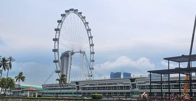 Singapore: Guided City Tour by Amphibious Duck Boat photo 11
