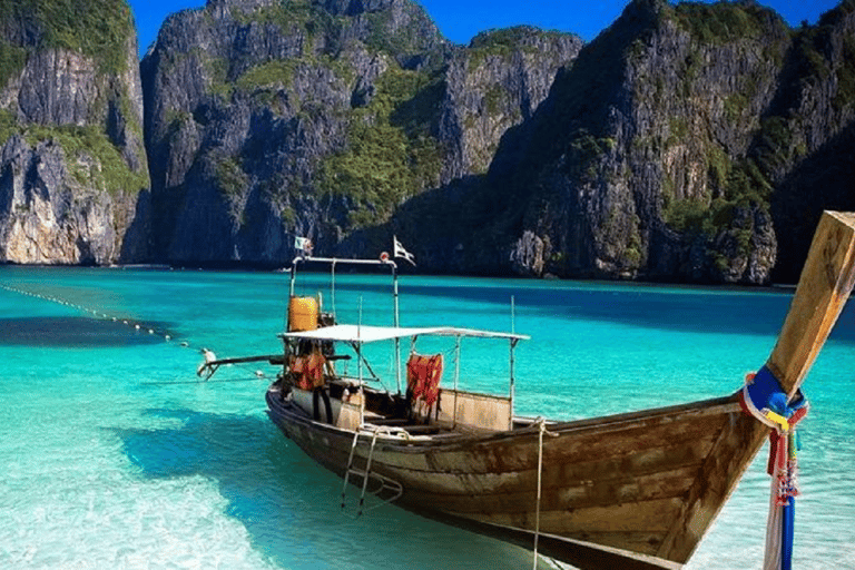 Krabi: Phi Phi Small Group Tour & Early Maya Bay with lunch