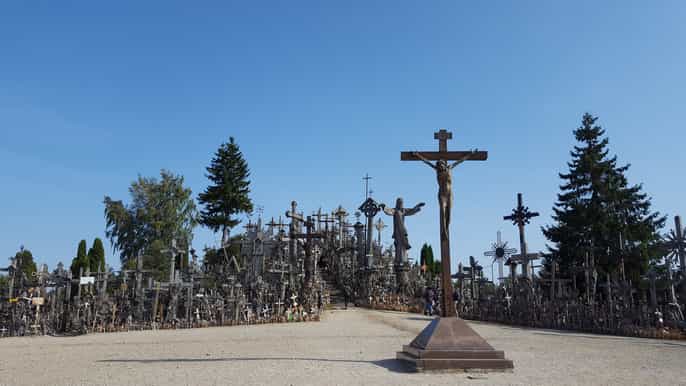 the hill of crosses fullday tour from vilnius