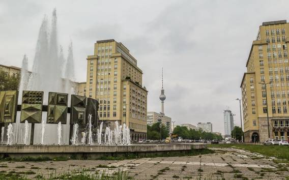 Berliner Rundgang: Auferstanden aus Ruinen