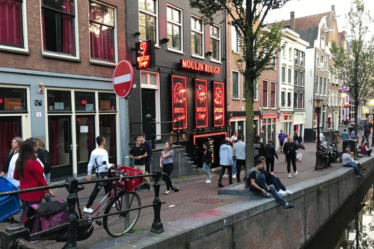 Amsterdam: Red Light District and Cafe Tour Shared Public Tour in Spanish