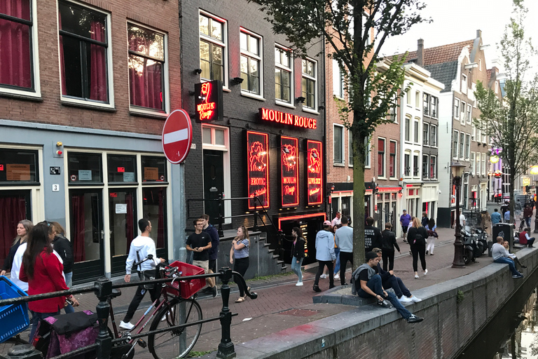 Amsterdam: Red Light District and Cafe Tour Shared Public Tour in Spanish